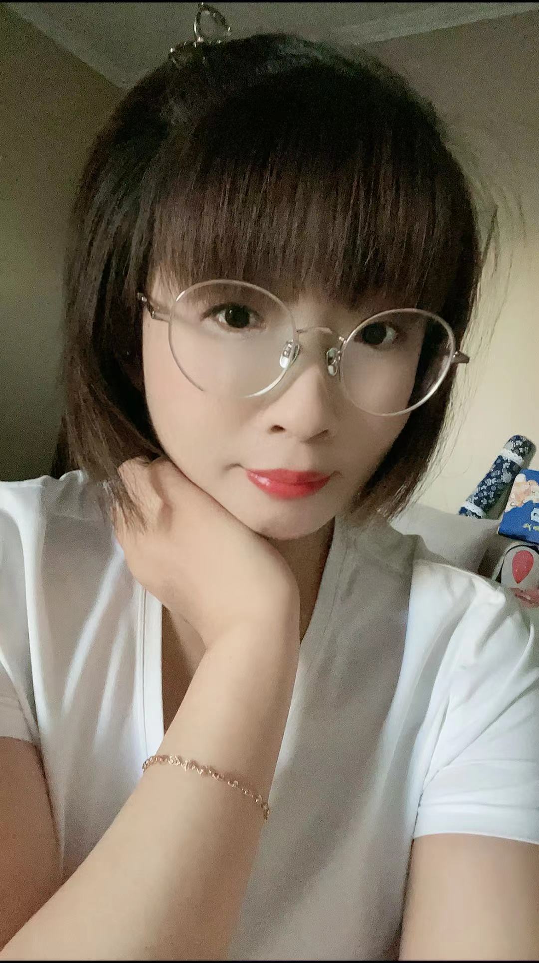 宋家庄小妹,人美胸大活好