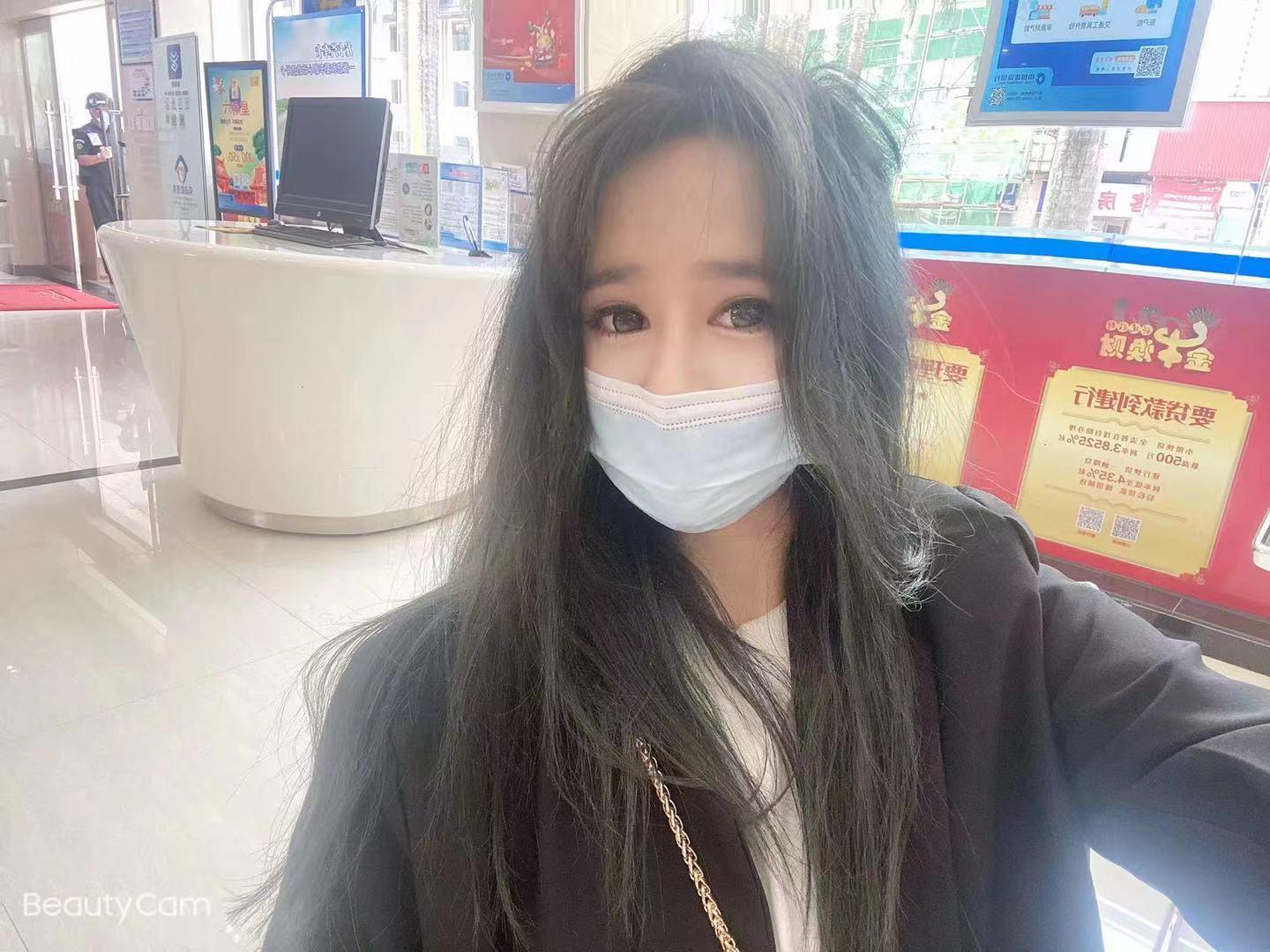 杨浦03年的小妹妹