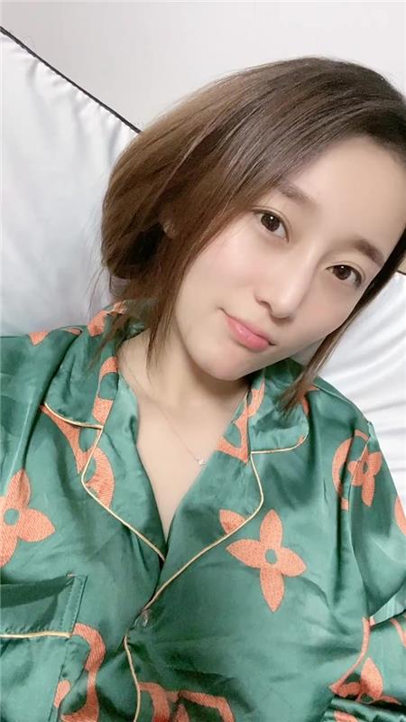 静安小辣妈身材不错