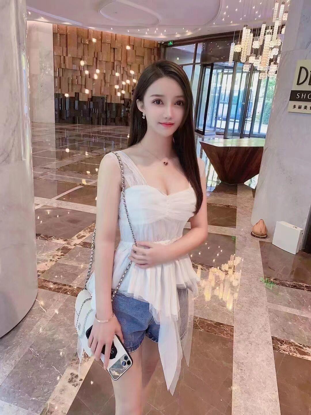 混血性感美女，人美水多服务超级好