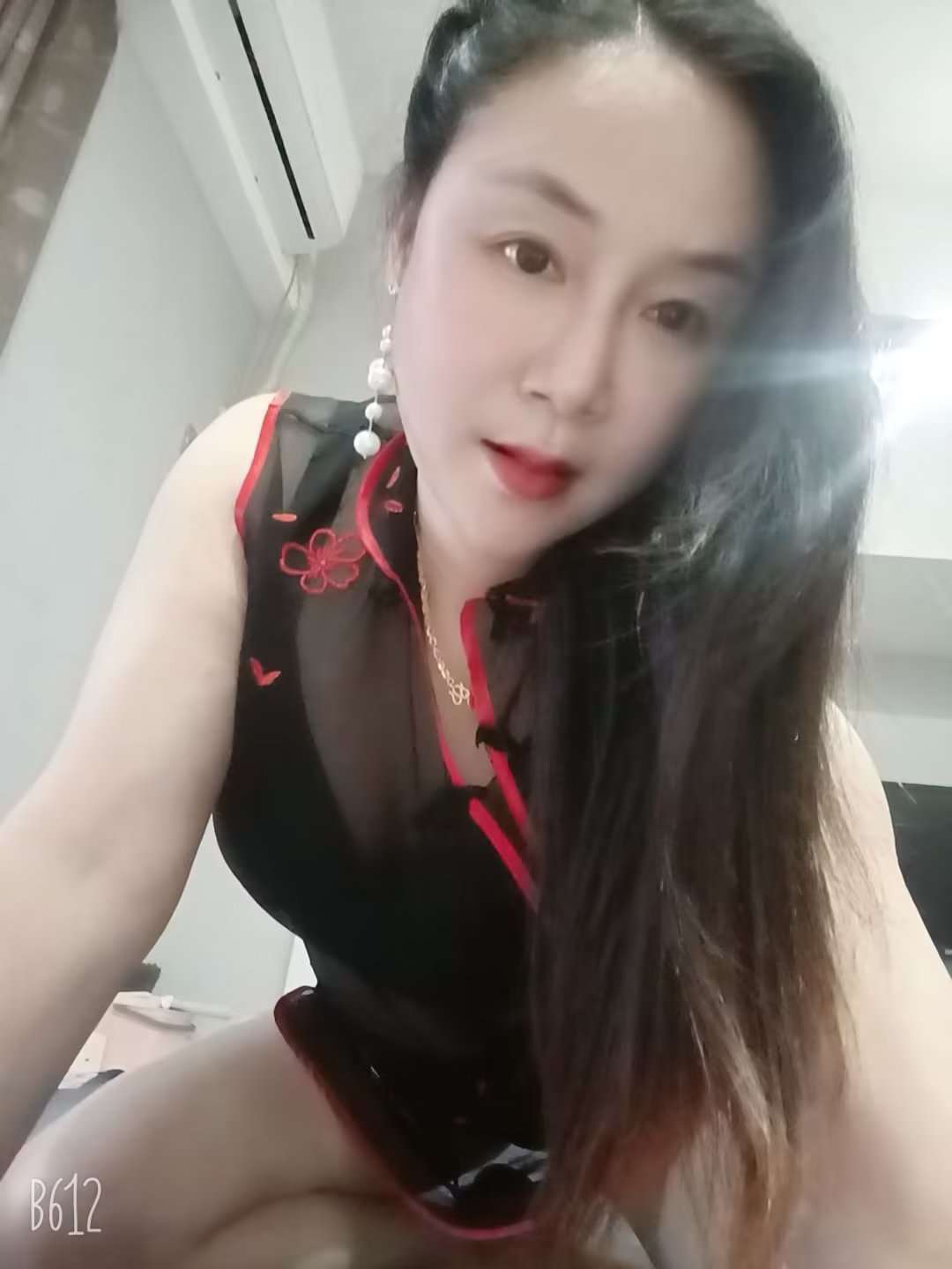 验证会按摩的轻熟女姐姐，服务一流