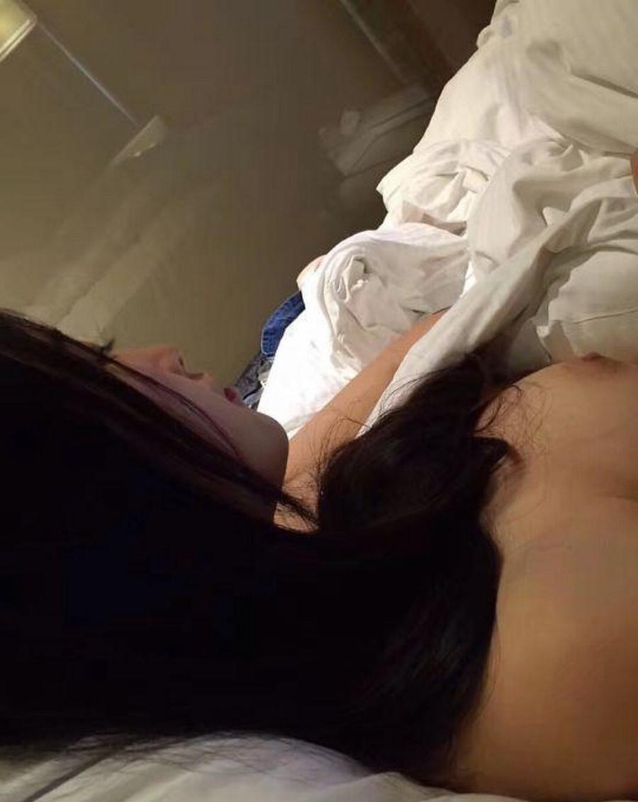 台宝藏小妹比前女友都骚