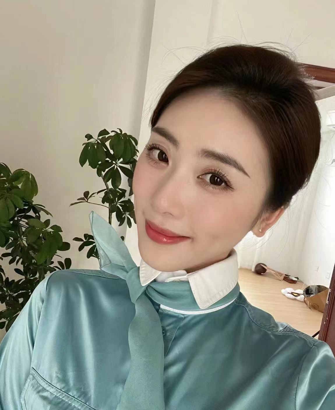 气质酒窝上等美女好物与君同享